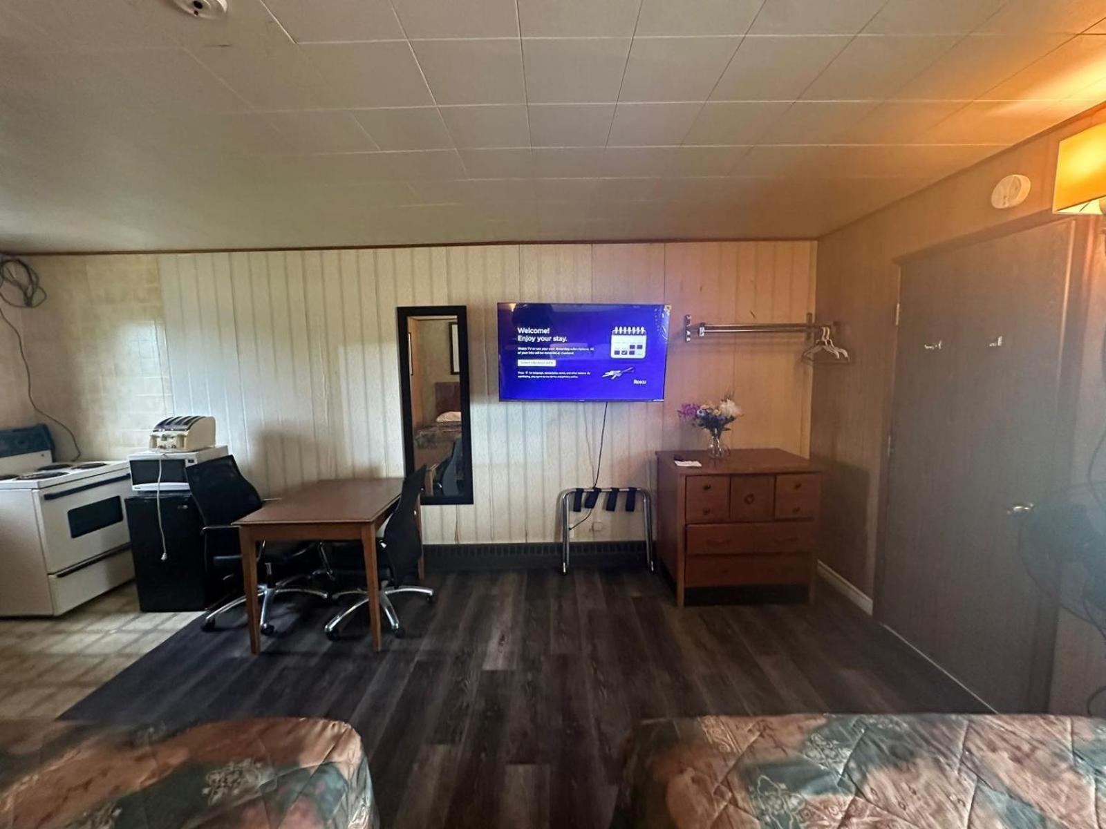 Pine Ridge Motel Timmins Exterior photo