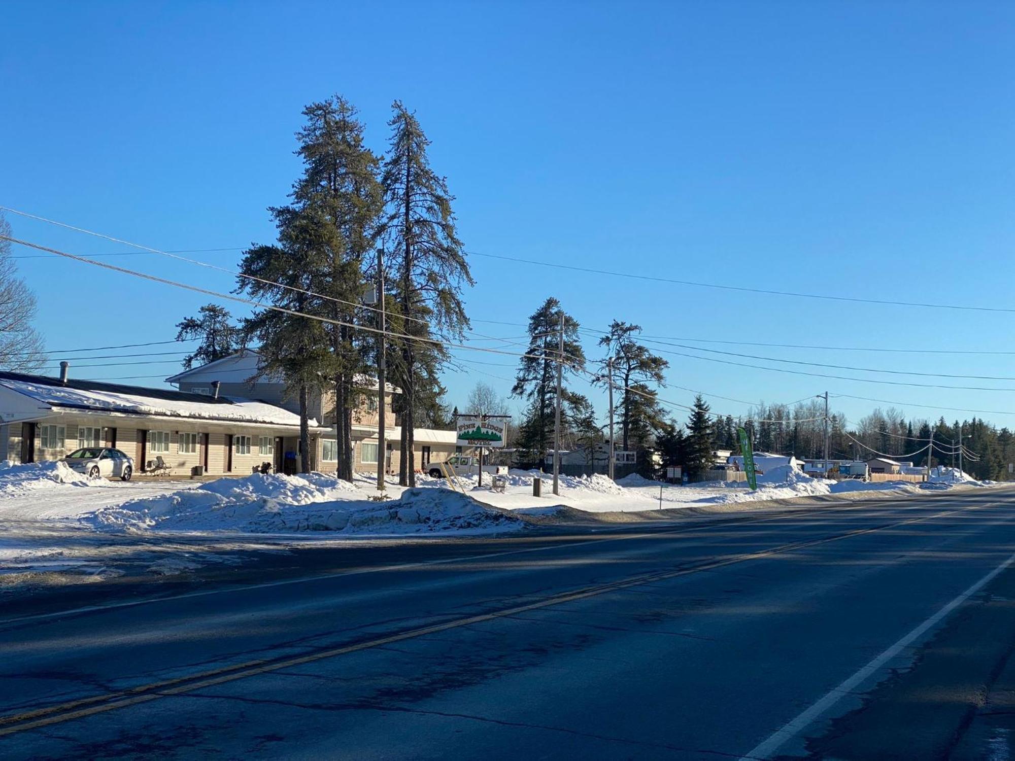 Pine Ridge Motel Timmins Exterior photo